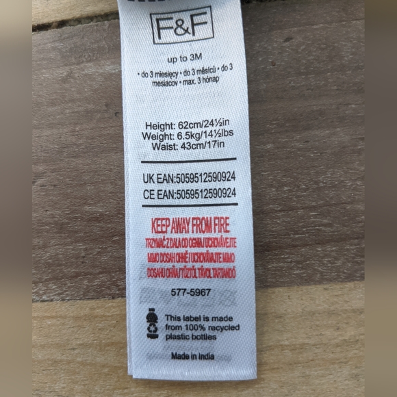 Fred & Flo British Baby YAY Black Organic Cotton Baby Romper up to 3 months - Picture 5 of 7